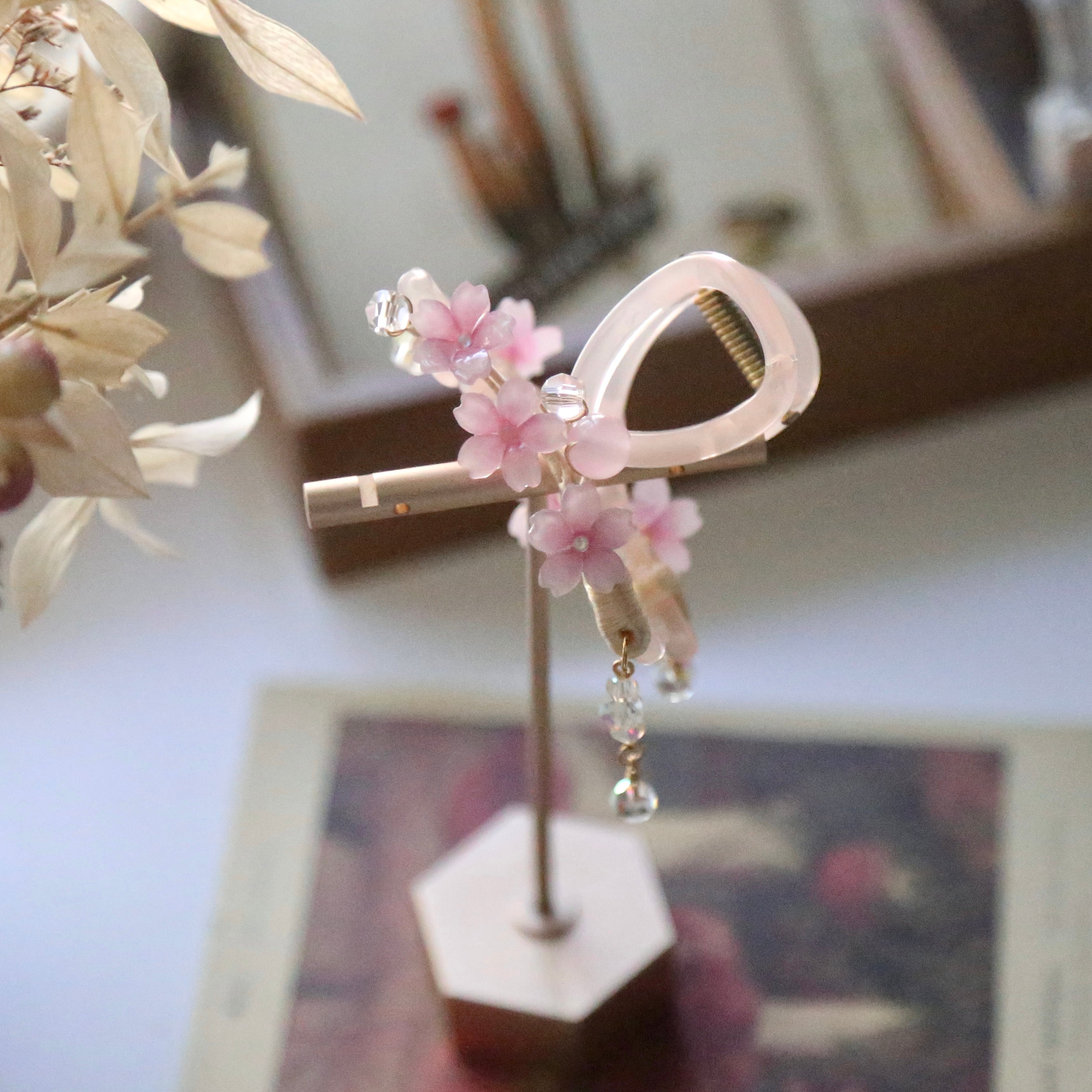 Mini Sakura Claw Clip