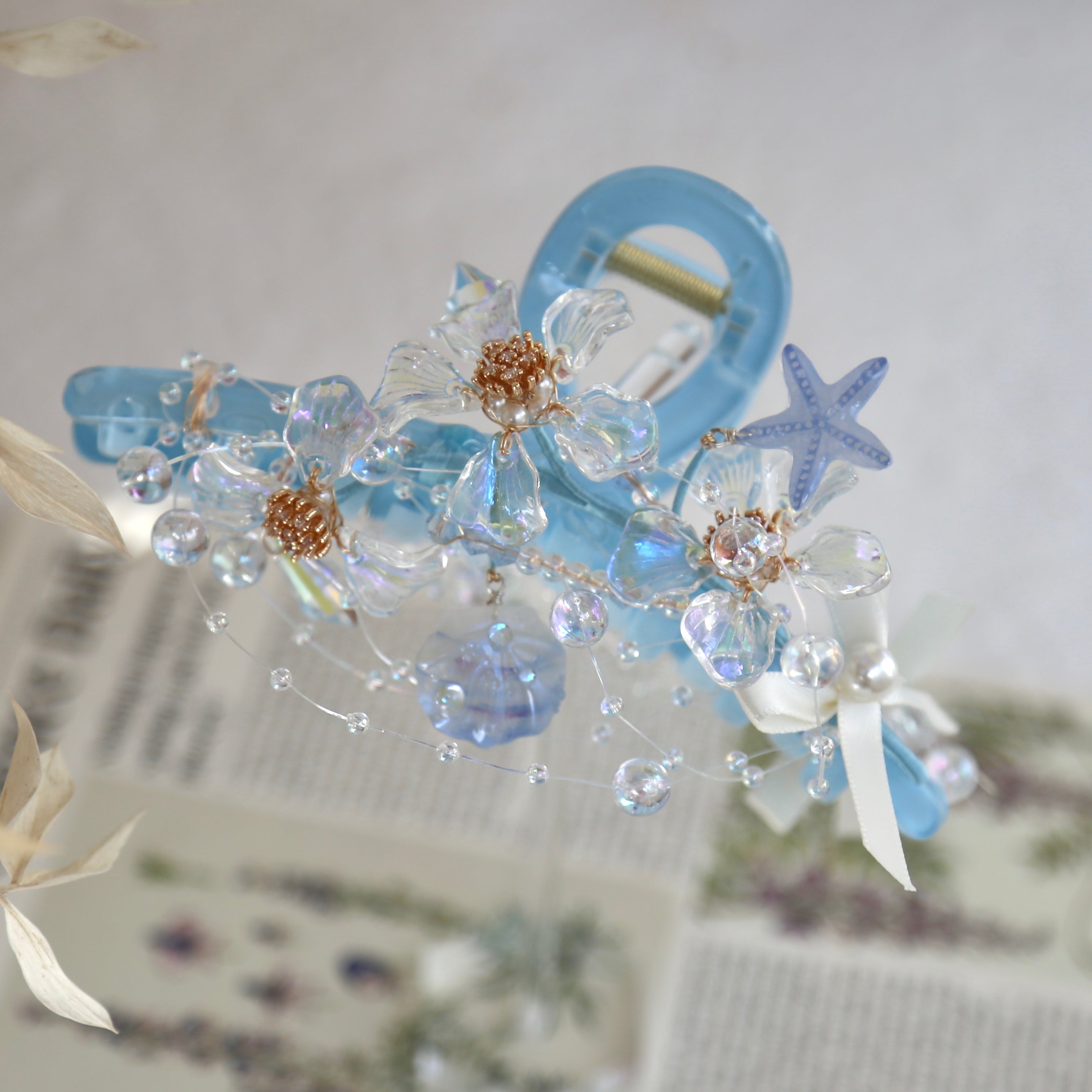 Iridescent Sakura & Starfish Shell Blue Hair Claw