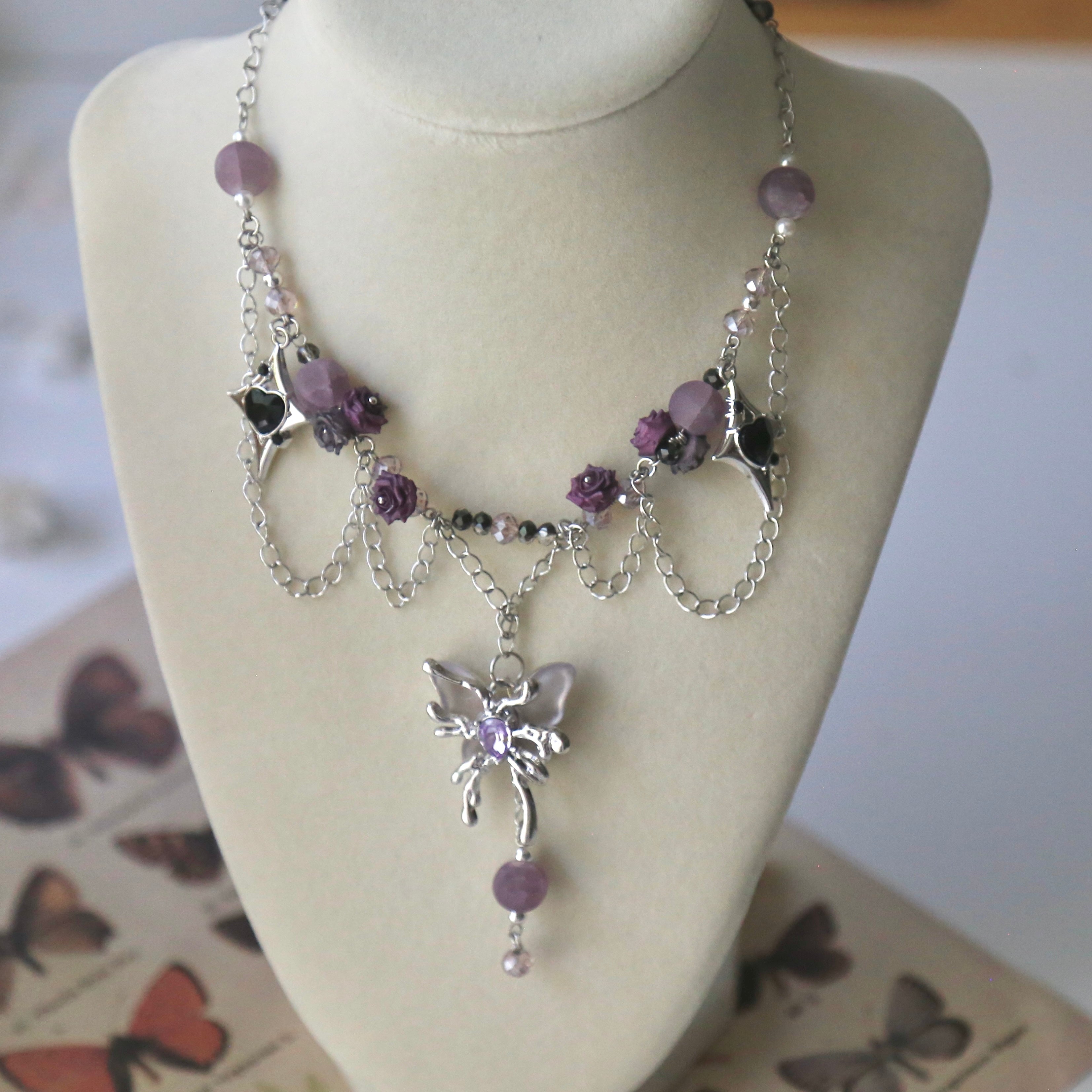 【BLACKPURPLE】BlackPurple 5P Silver Gray Butterfly Necklace il_fullxfull.1266865135_7q34.jpg