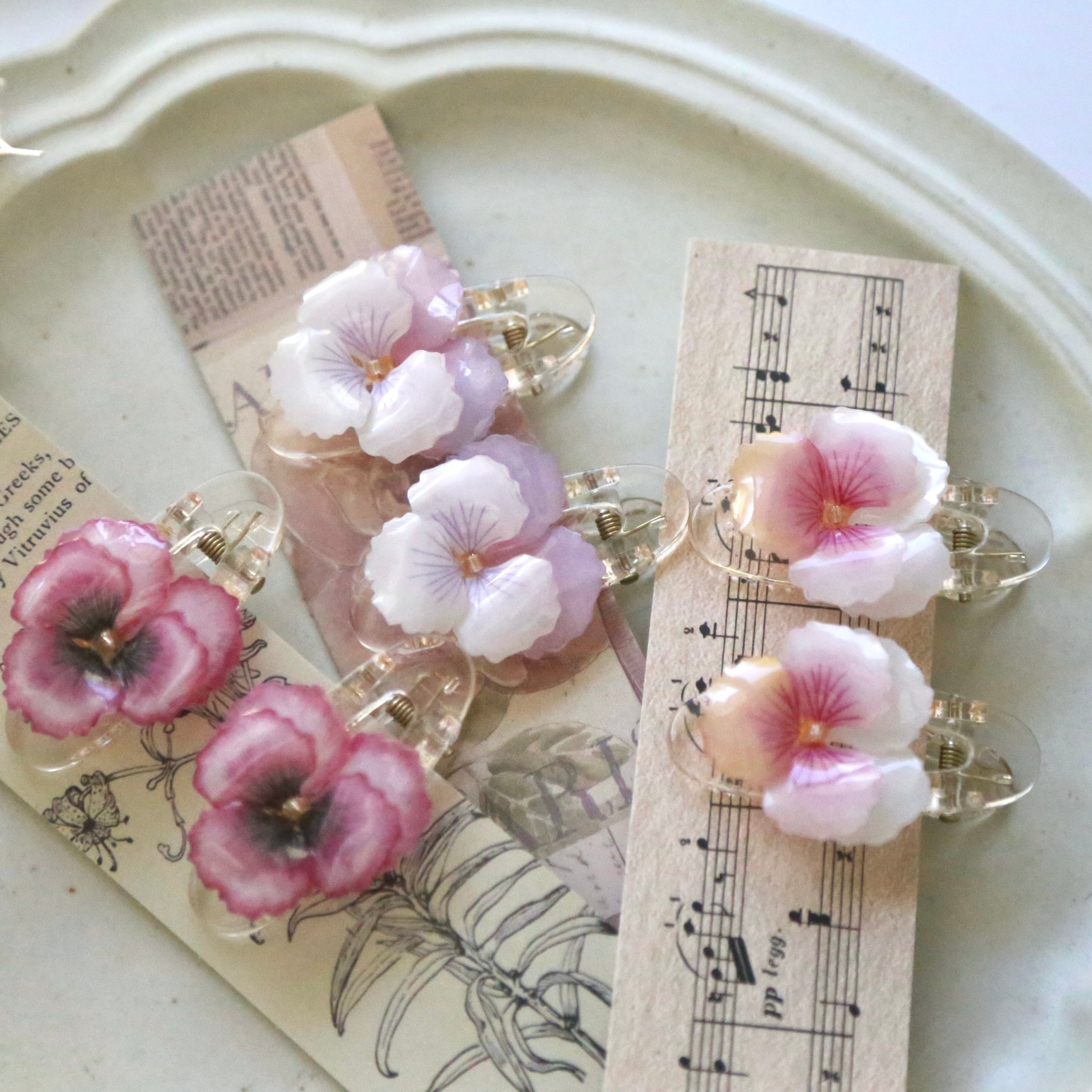 Pansy Hair Clip