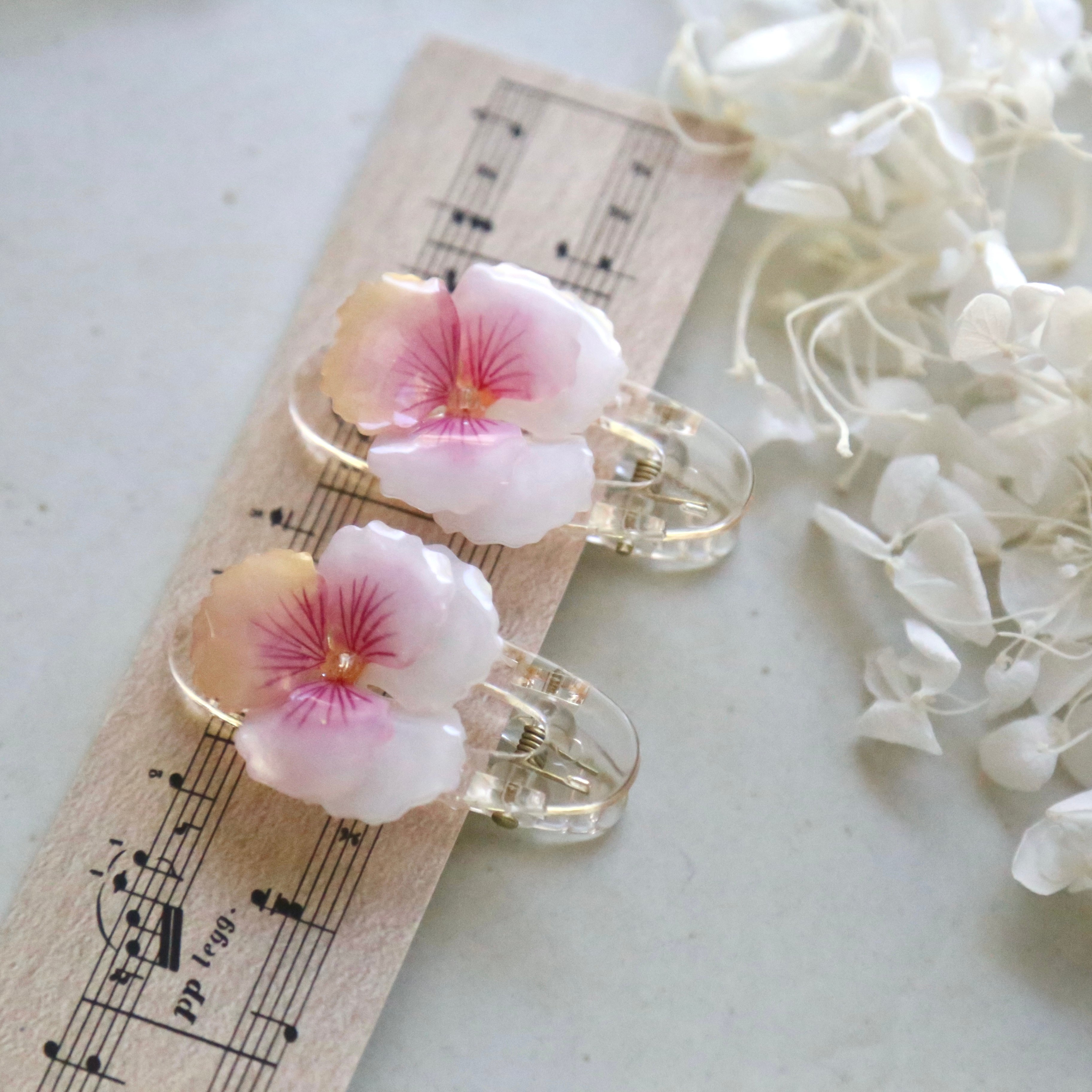 Pansy Hair Clip