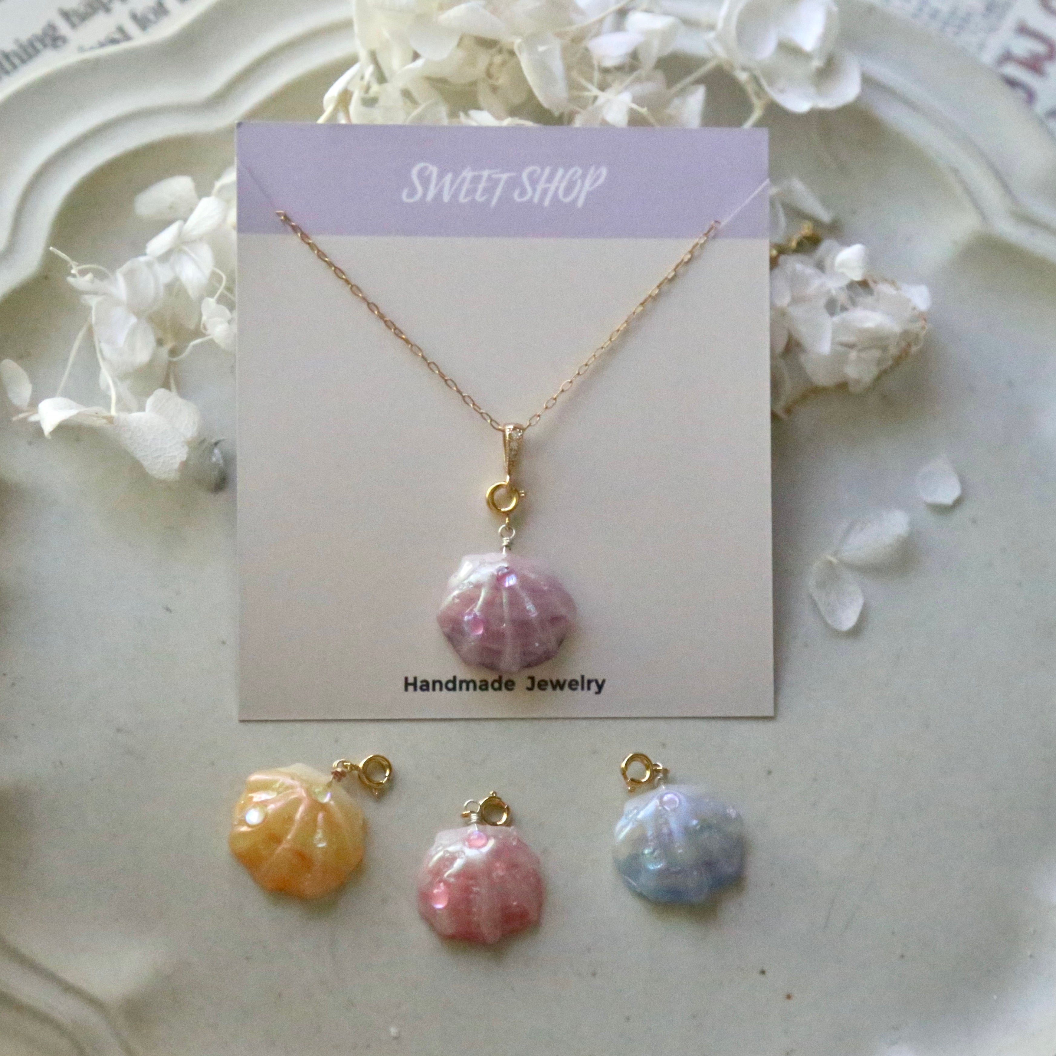 Four-Color Shell Necklace