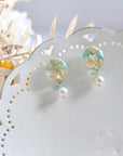Resin Daisy Mint Earrings