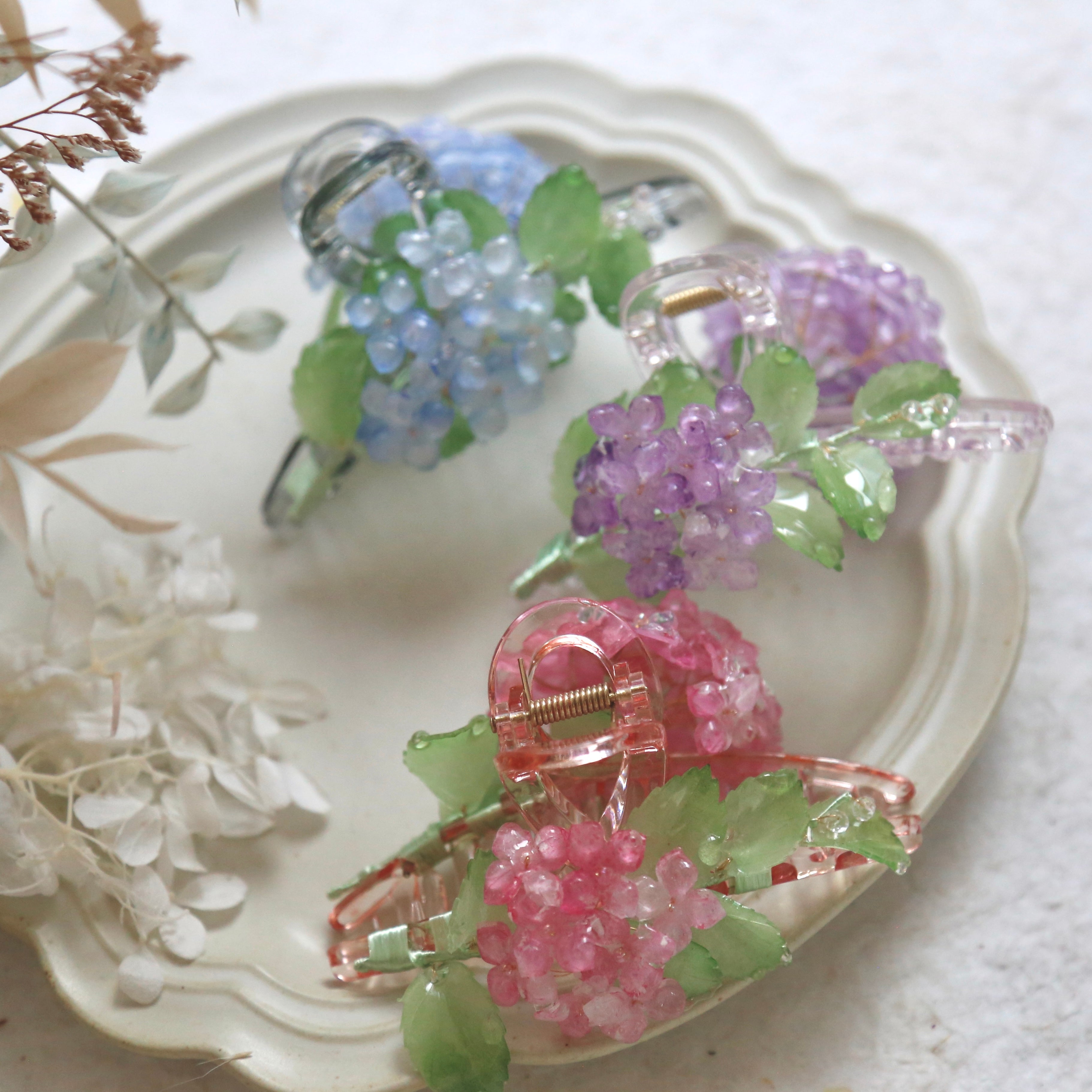 Hydrangea Hair Claws