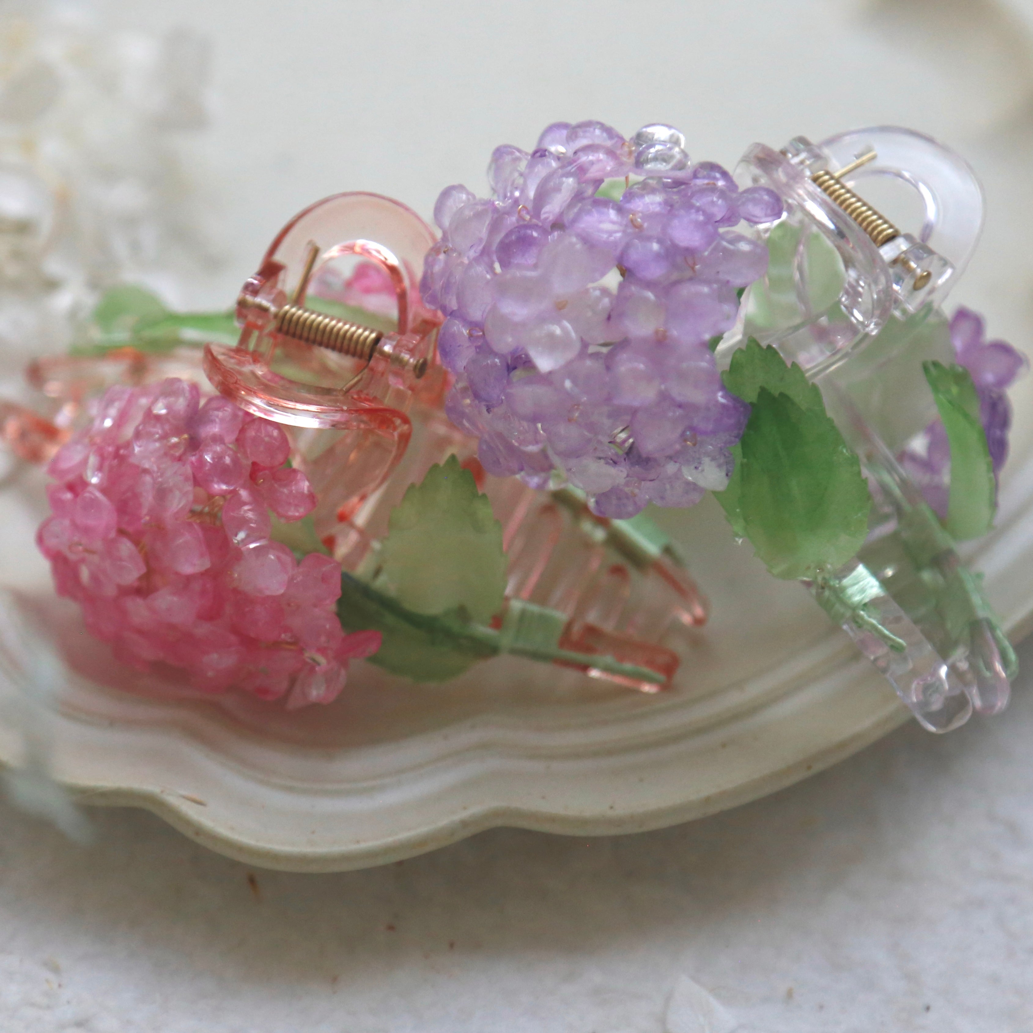 Hydrangea Hair Claws