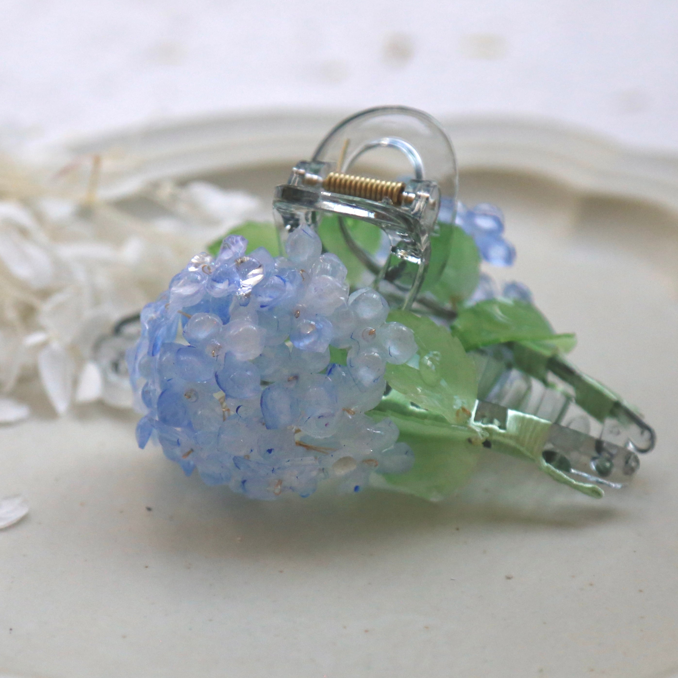 Hydrangea Hair Claws
