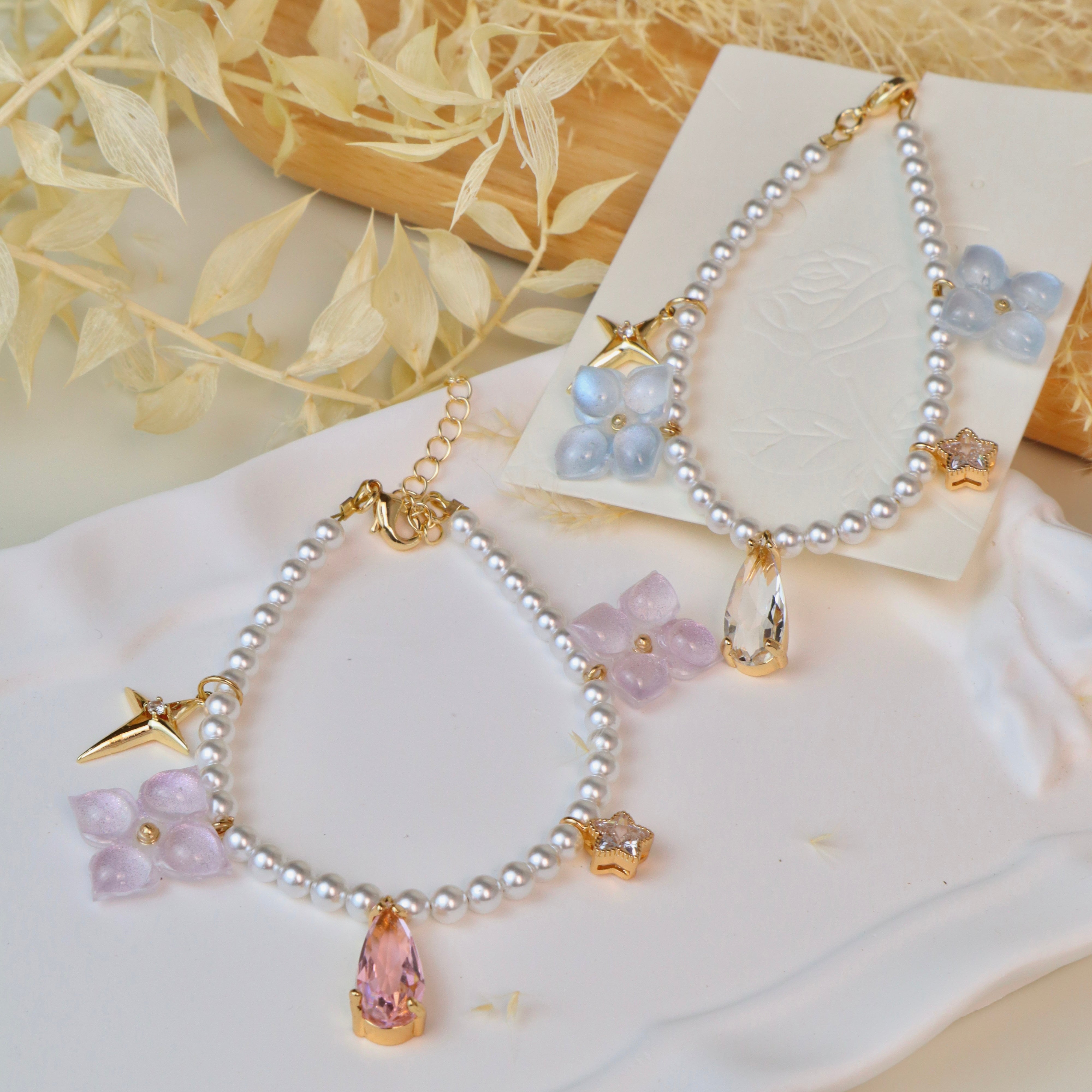 Hydrangea Pearl Star Drop Bracelet