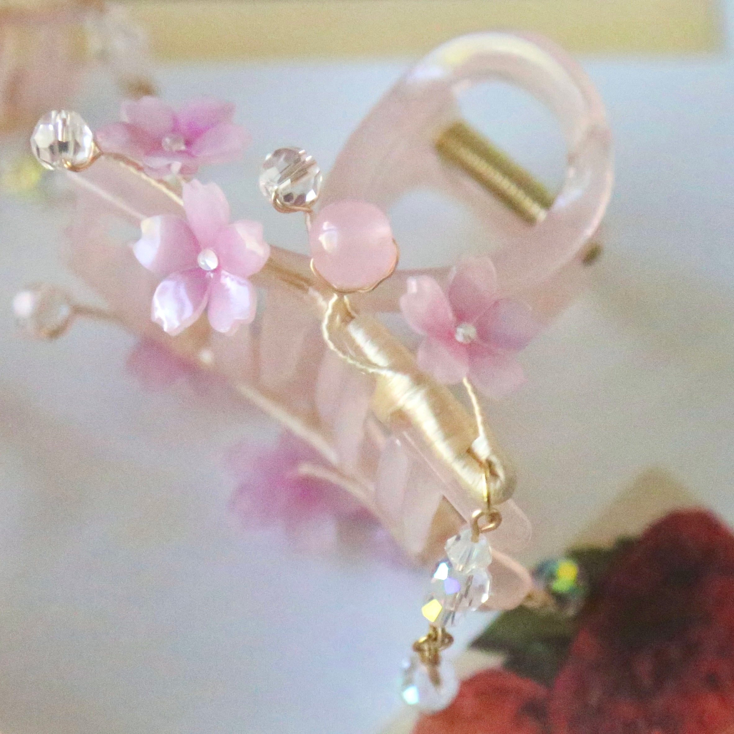 Mini Sakura Claw Clip – SWEETSHOP JEWELRY