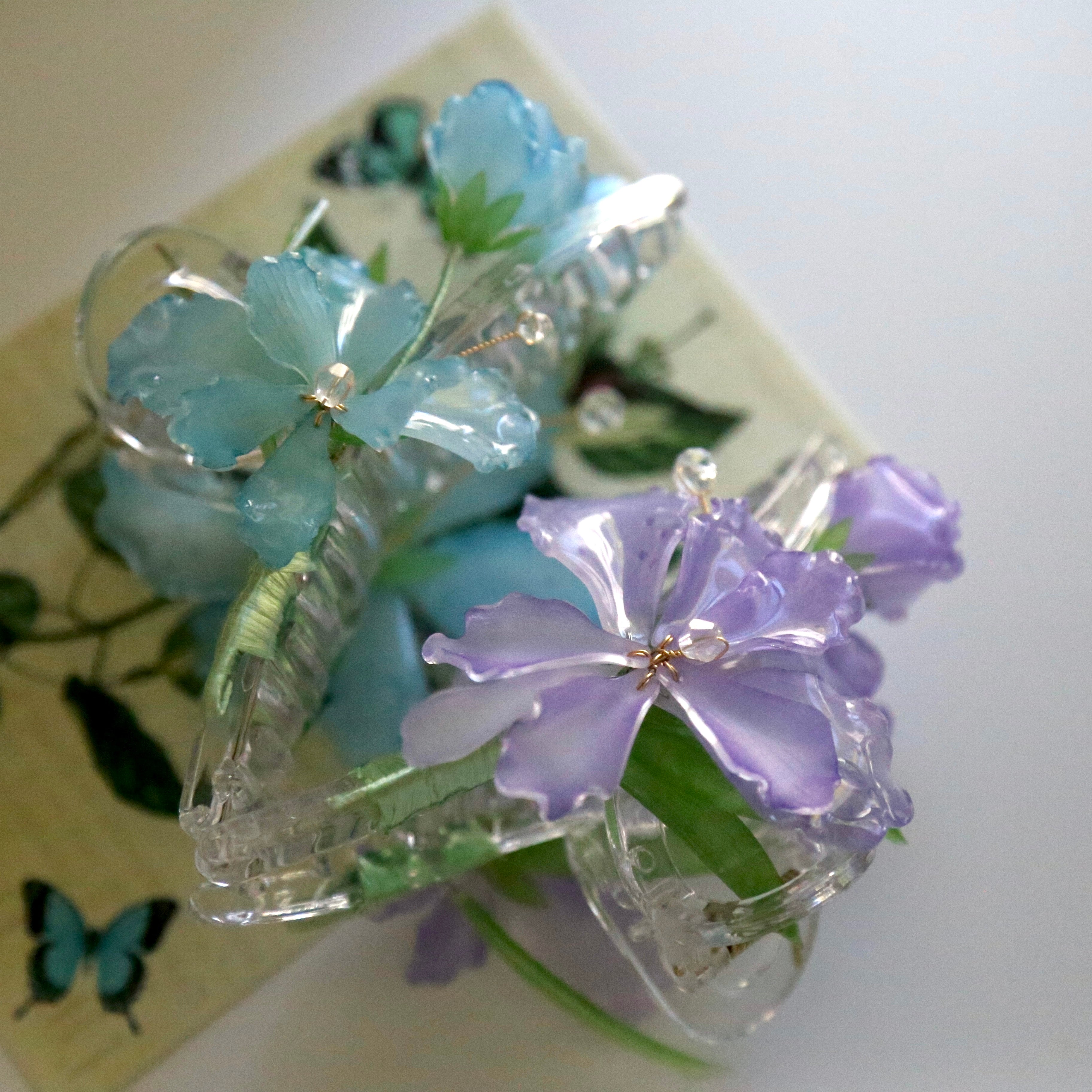 Shrink Plastic Iris Hair Claw